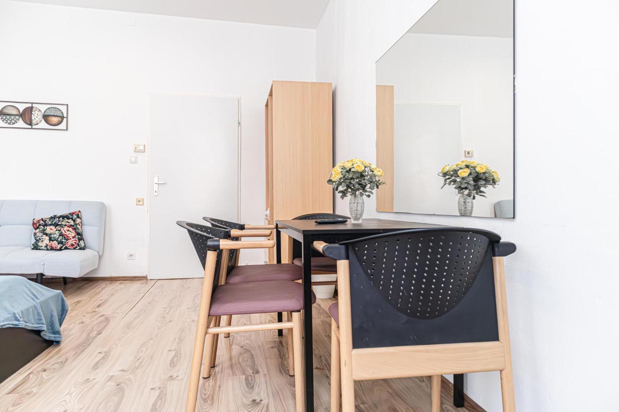 Budget Apartments Well Connected To The Whole City Wien Eksteriør billede